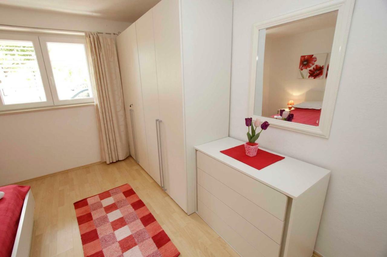 Apartmani Ivona & Ivo Makarska Eksteriør billede