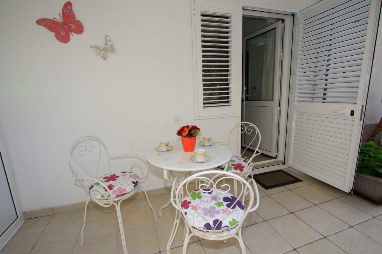 Apartmani Ivona & Ivo Makarska Eksteriør billede