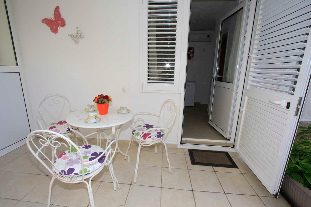 Apartmani Ivona & Ivo Makarska Eksteriør billede
